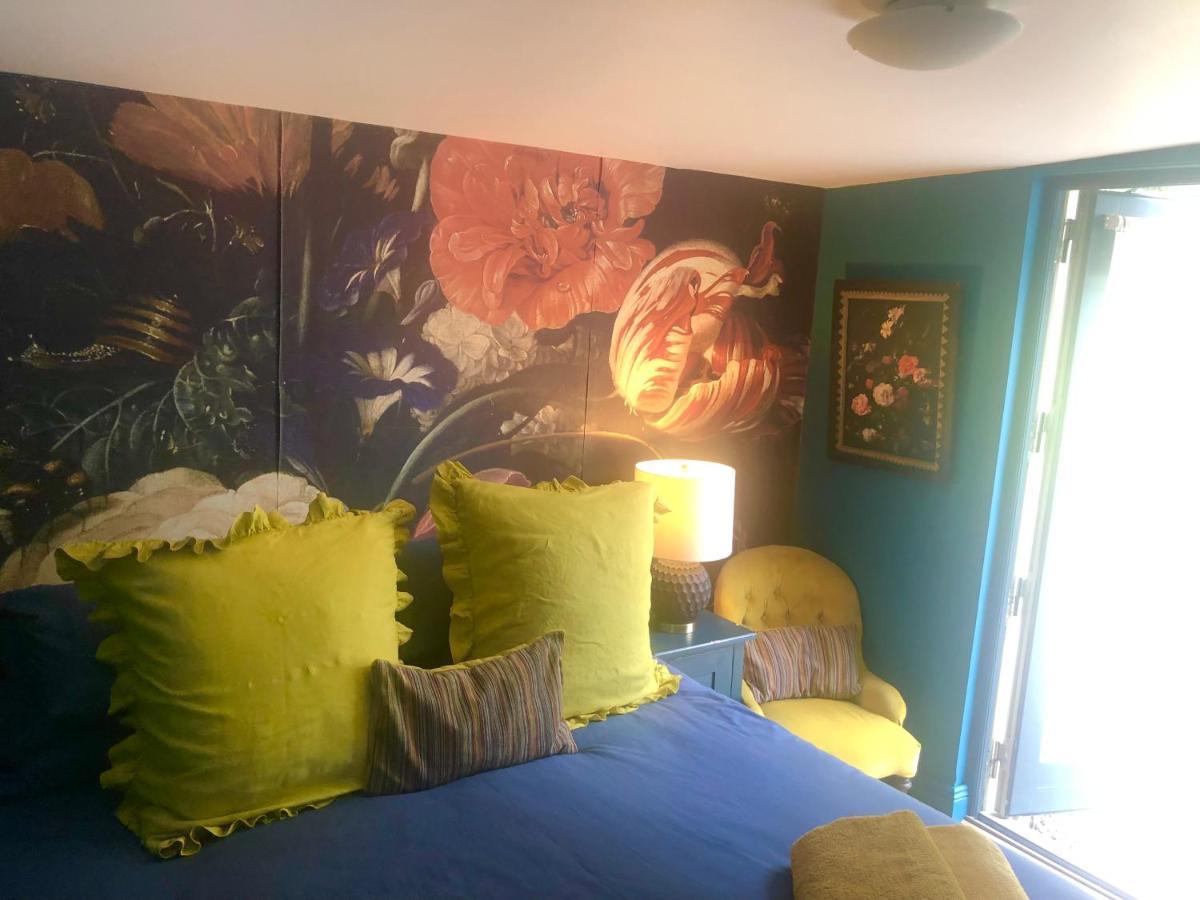 The Welcome Snug Bed & Breakfast Kinsale Exterior photo